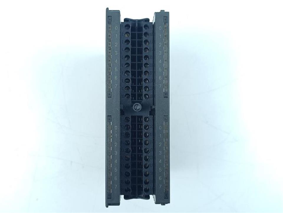 siemens-s7-6es7-322-1bl00-0aa0-6es7322-1bl00-0aa0-est-02-top-zustand-82861-2.jpg