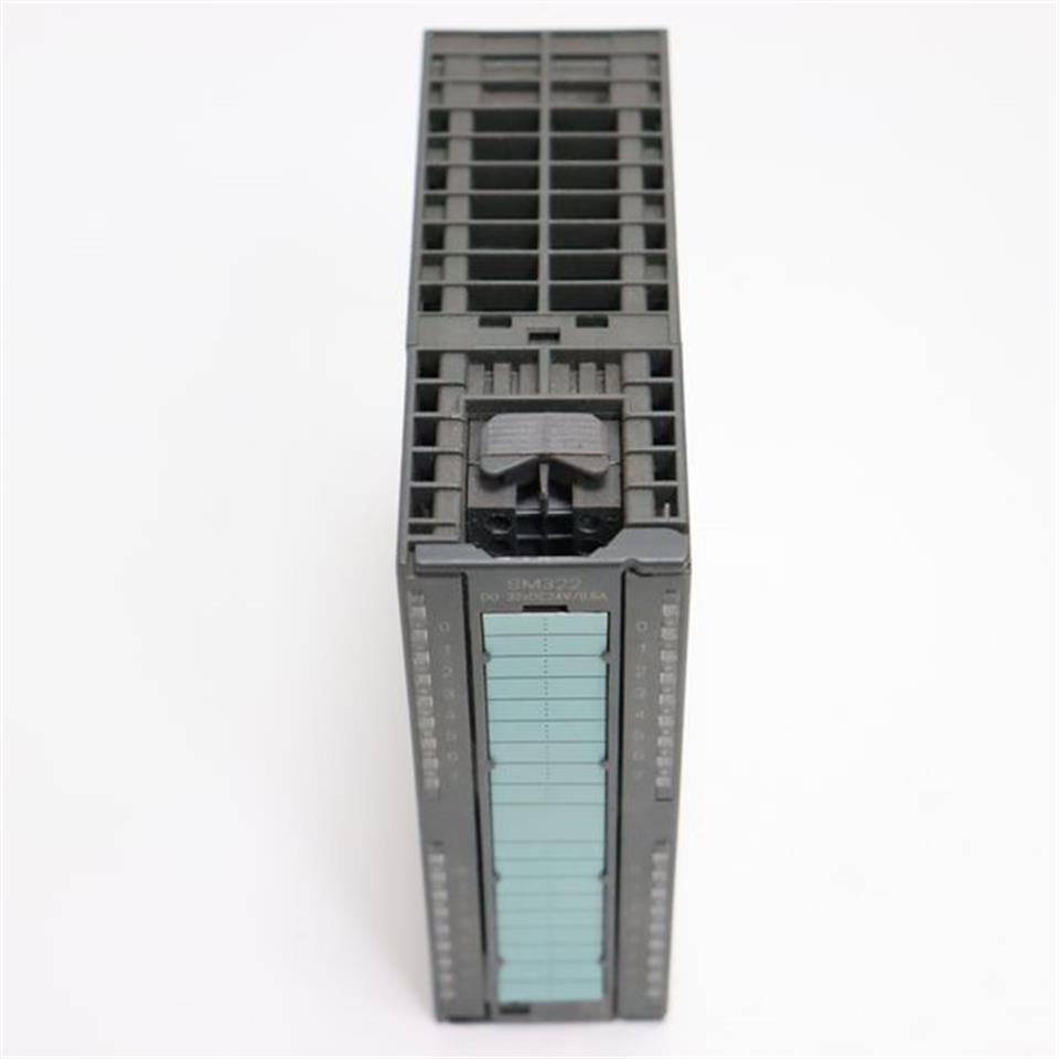 siemens-s7-sm322-6es7-322-1bl00-0aa0-6es7322-1bl00-0aa0-e-stand-06-neuwertig-53922-2.jpg