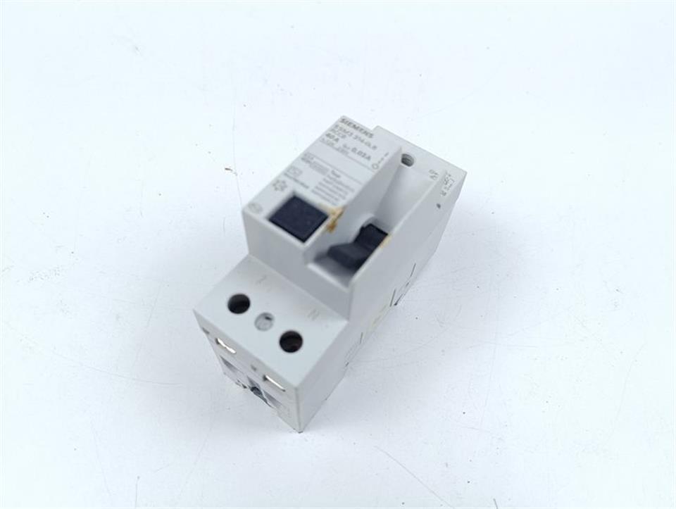 SIEMENS Schutzschalter 5SM3314-0LB RCCB 40A 0,03A GEBRAUCHT GUT