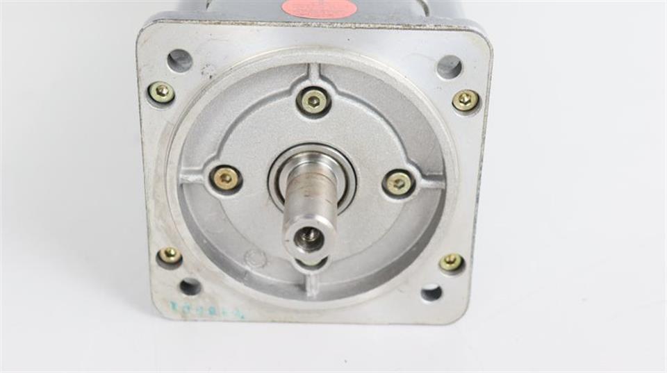 siemens-servomotor-1ft5046-1af71-3eg0-rod-426-1500-27s12-03top-zustand-54778-4.jpg