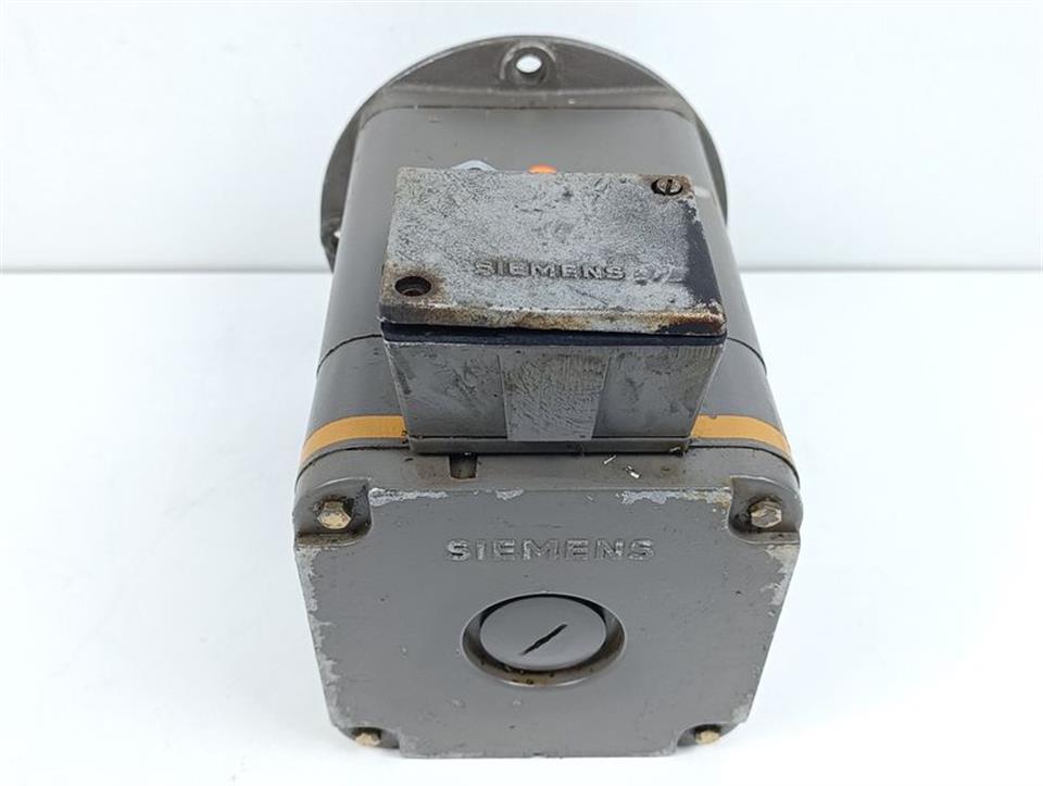 siemens-servomotor-1ft5073-0af01-0-z-gebraucht-gut-83230-4.jpg