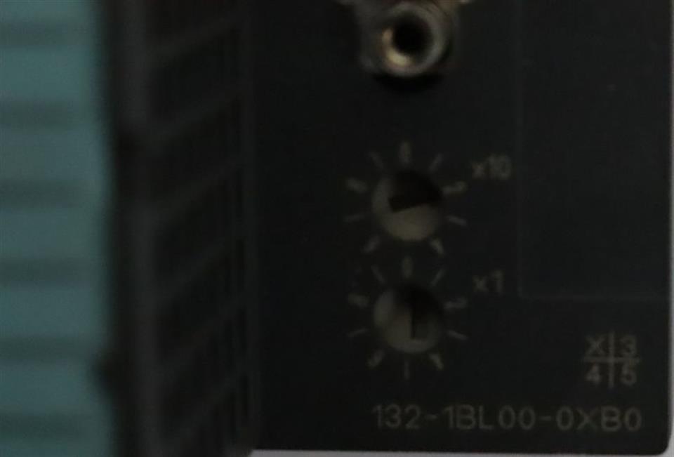 siemens-simatic-s7-6es7-132-1bl00-0xb0-e-stand-02-do-32xdc24v05a-top-zustand-55045-4.jpg