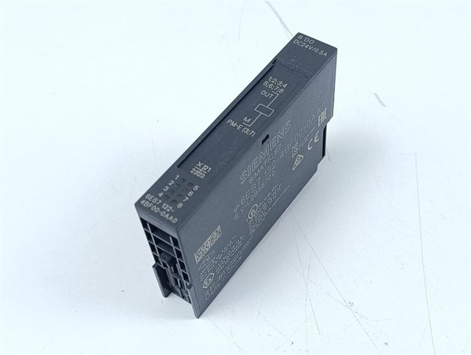 Siemens Simatic S7 6ES7 132-4BF00-0AA0 E-St: 20 Modul 8 DO DC24V/0.5A TOPZUSTAND