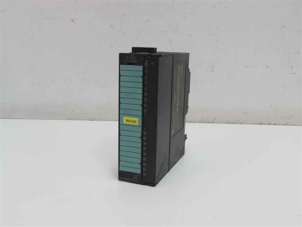 siemens-simatic-s7-6es7-332-5hb01-0ab0-sm332-ao-2x12bit-e-st06-top-zustand-69768-1.jpg