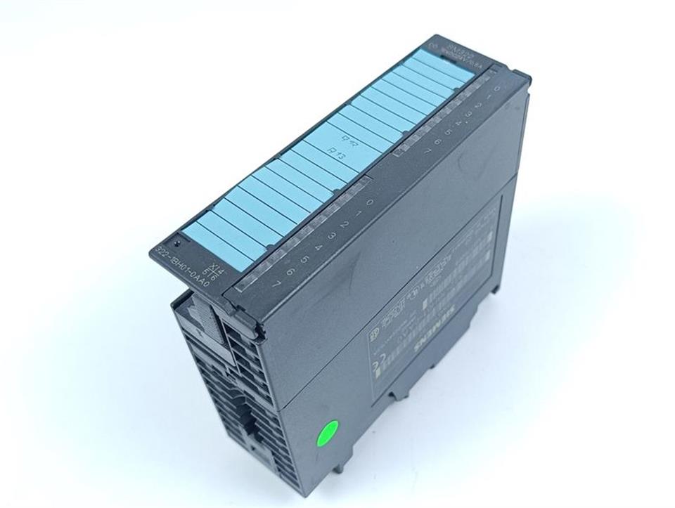 siemens-simatic-s7-sm322-6es7-322-1bh01-0aa0-est-03-neuwertig-83069-1.jpg