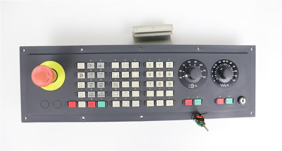 siemens-sinumerik-840-c-steuertafel-m-6fc5103-0ad03-0aa0-version-d-top-zustand-61413-2.jpg