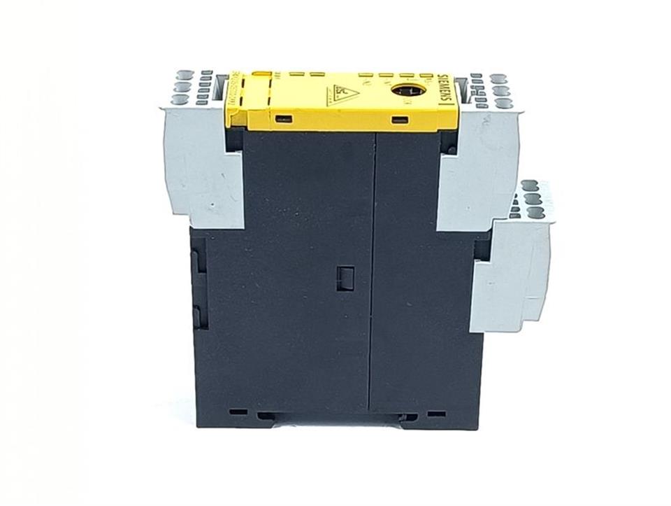 Siemens Sirius 3RK1205-0BG00-0AA2 E:06 Spannungsüberwachung TOP ZUSTAND