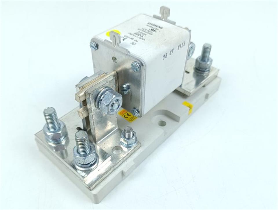 Siemens SITOR 3NE3 335 Befestigung 3NE3335 560A 1000VAC/50kA TOP ZUSTAND