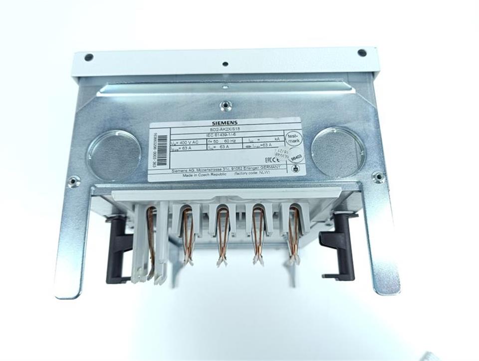 siemens-sivacon-8ps-bd2-ak2xs18-bvp203135-abgangskasten-unused-und-ovp-78776-4.jpg
