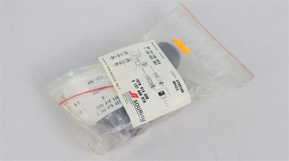 souriau-winkelstecker-8pv3-7as023-unused-und-ovp-59430-3.jpg