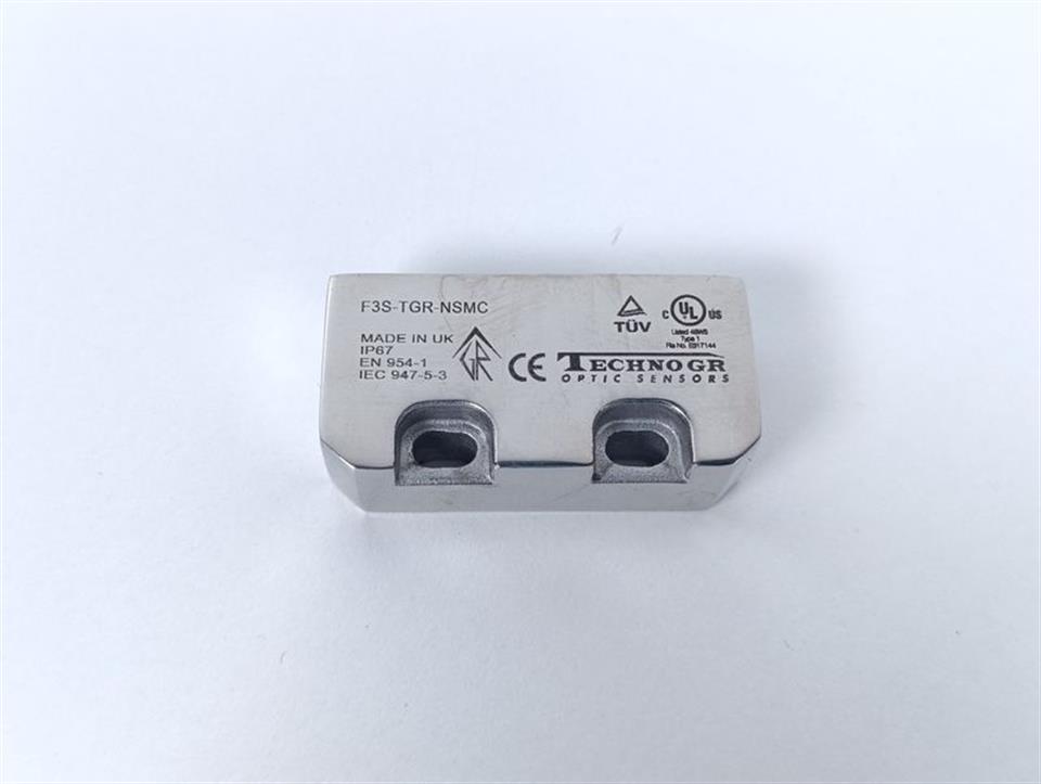 techno-gr-f3s-tgr-nsmc-20-05-magnetischer-sicherheitsschalter-top-zustand-78890-4.jpg