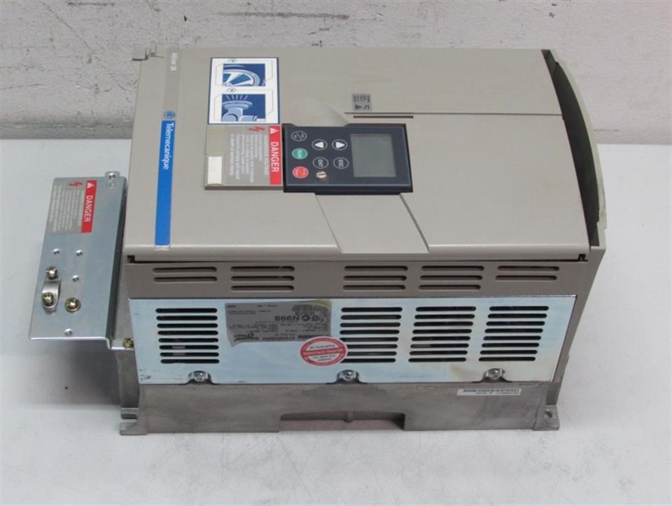 telemecanique-atv38hu54n4-frequenzumrichter-3kw-400v-top-zustand-74505-2.jpg