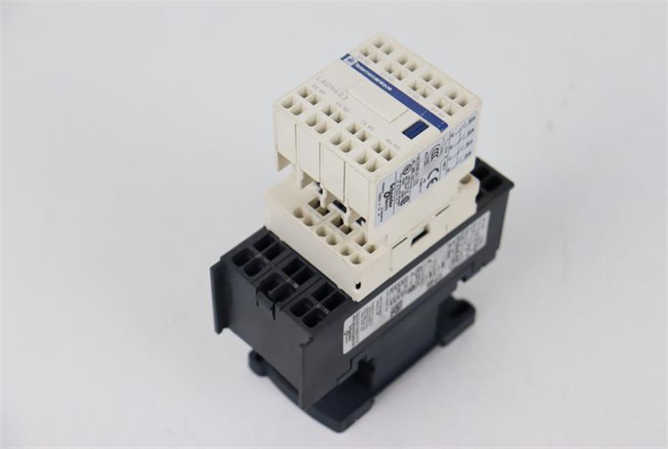 telemecanique-ladn403-hilfsschalterblock-top-zustand-55802-1.jpg