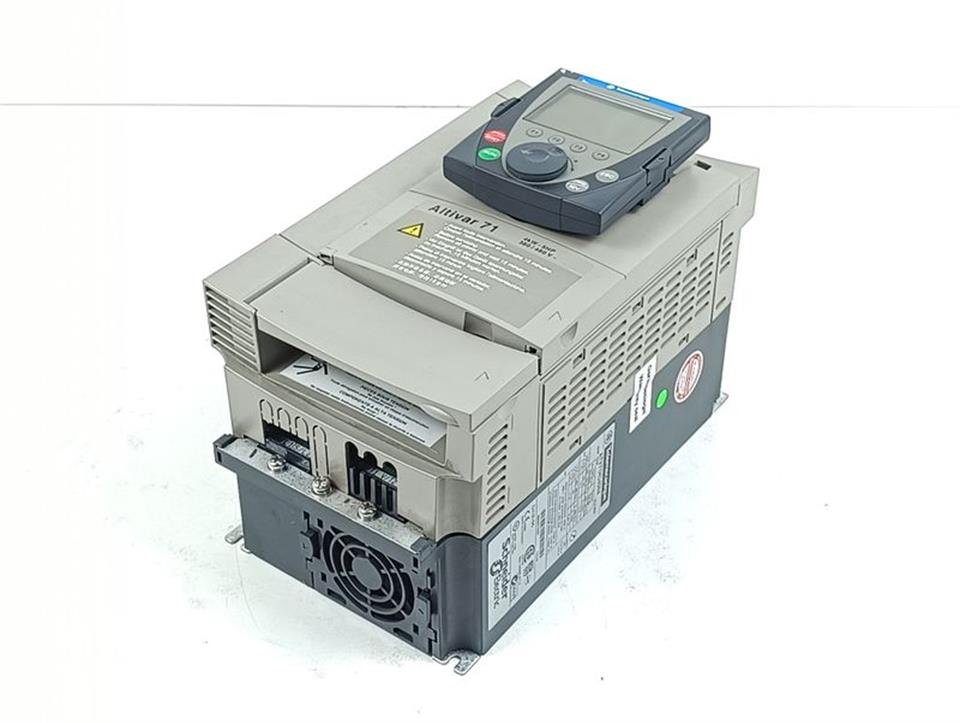 Telemecanique Schneider Electric Altivar 71 ATV71HU40N4+VW3A1101 4kW 400V TESTED