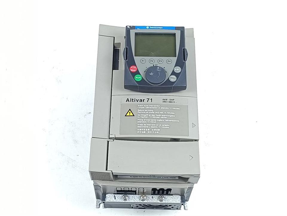 Telemecanique Schneider Electric Altivar 71 ATV71HU40N4+VW3A1101 4kW 400V TESTED