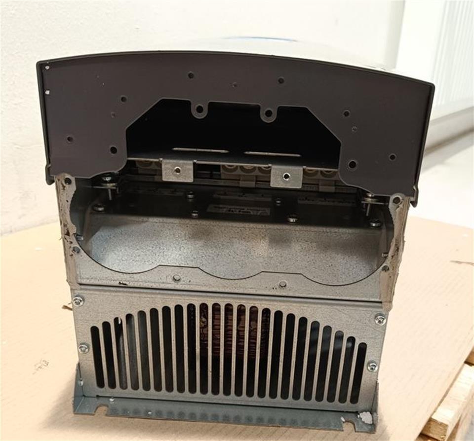 vacon-nxi00725a5-t0cssa1af0000-frequenzumrichter-72a-tested-und-unused-und-ovp-78556-7.jpg