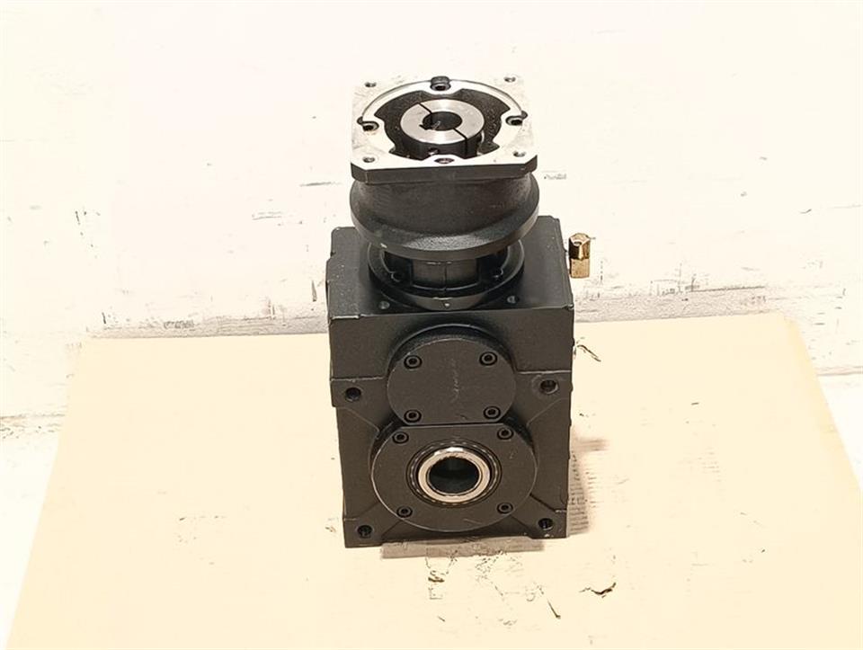 vogel-mksh-8-idnr-291392-i2400-kegelstirnradtriebe-top-zustand-82370-4.jpg