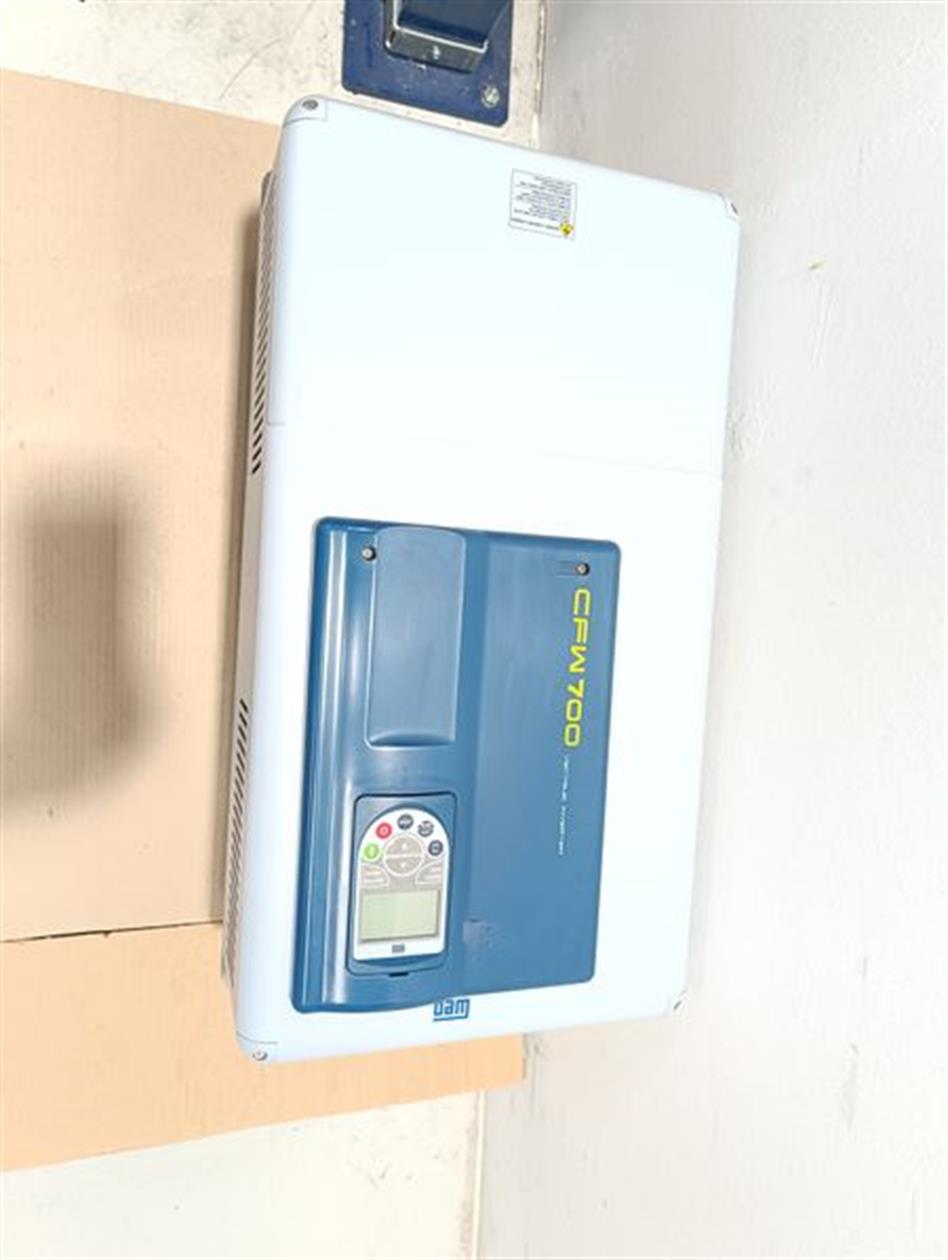 weg-cfw700e0142t4nb20c3-frequenzumrichter-75kw-400v-142a-tested-und-neuwertig-78053-3.jpg