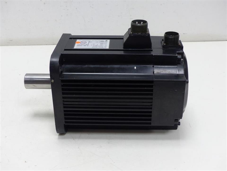 yaskawa-electric-ac-servo-motor-usafed-20fs2-18kw-115nm-1500rmin-15a-53012-2.jpg