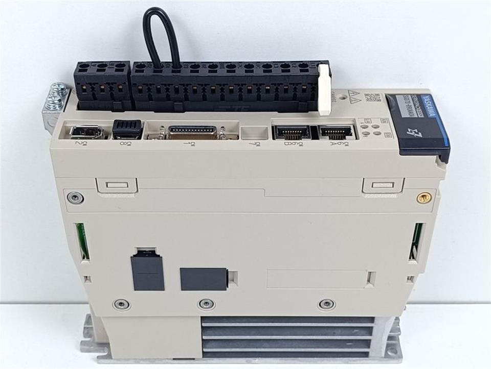 yaskawa-omron-servopack-200v-sgd7s-r90aa0a-unused-und-ovp-83982-5.jpg
