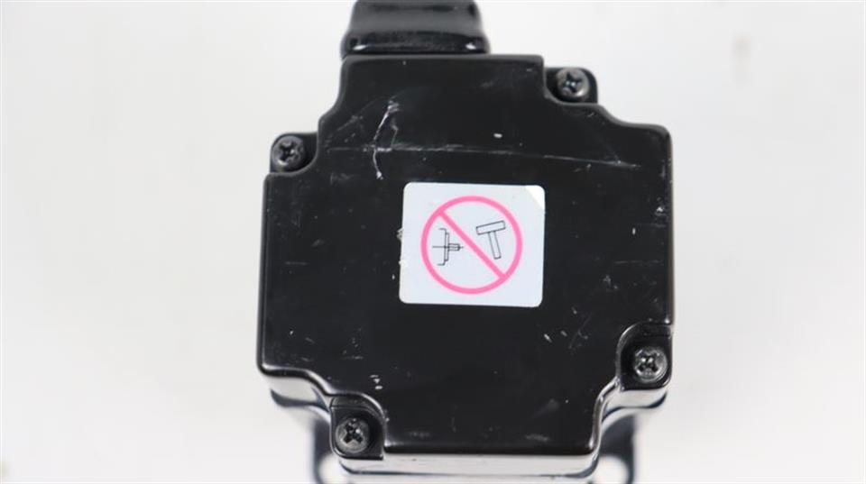 yaskawa-sgmjv-02aaa61-200w-200v-16a-3000min-51202-4.jpg